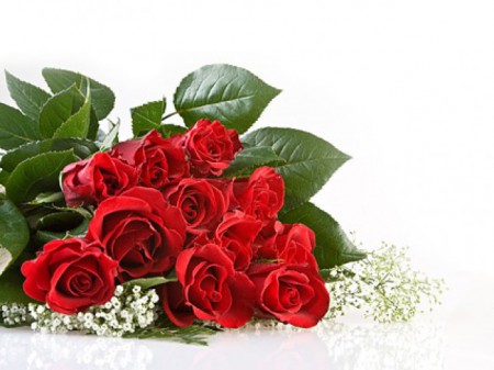 COME PREPARARE L'ACQUA DI ROSE